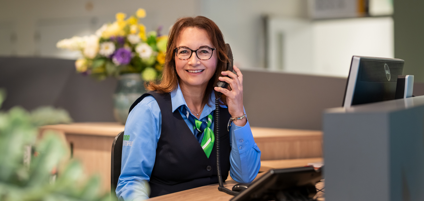 Desirée is receptioniste bij het Anna Ziekenhuis