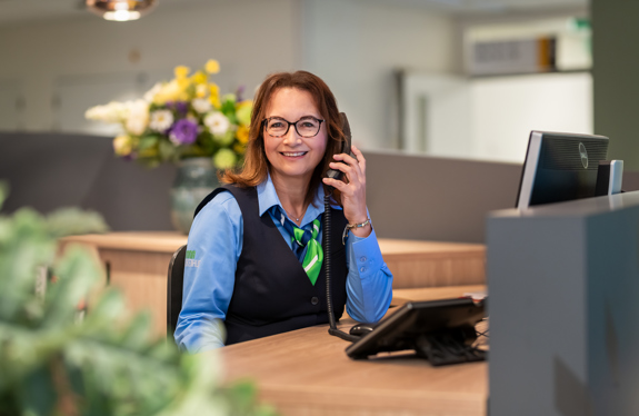 Desirée is receptioniste bij het Anna Ziekenhuis